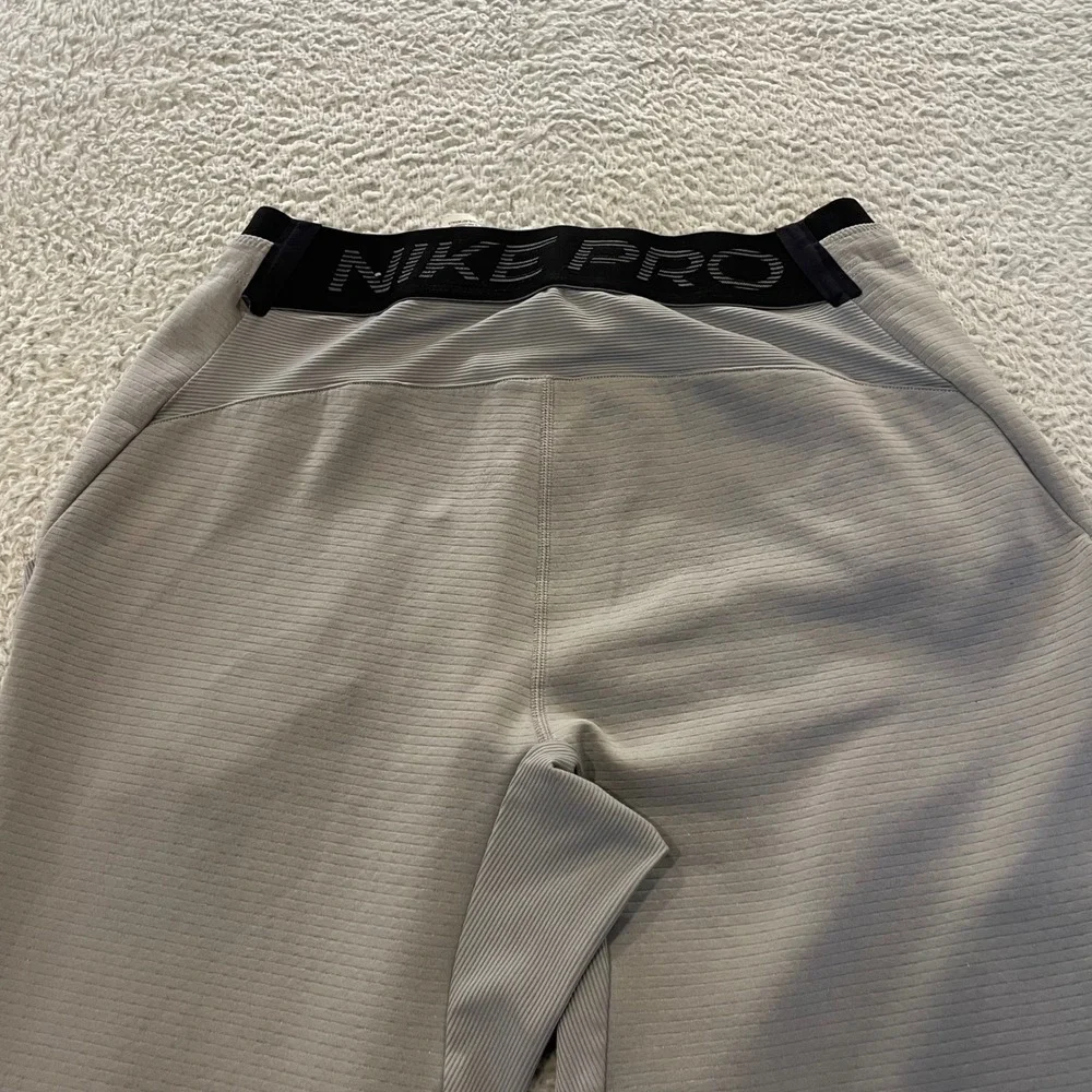Nike Pro Dri-Fit Dry Tapered Training Pants Mens Small Gray Jogger BV5515-073 - Picture 9 of 16